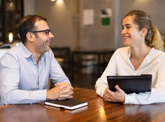 consultor acao juros e contratos